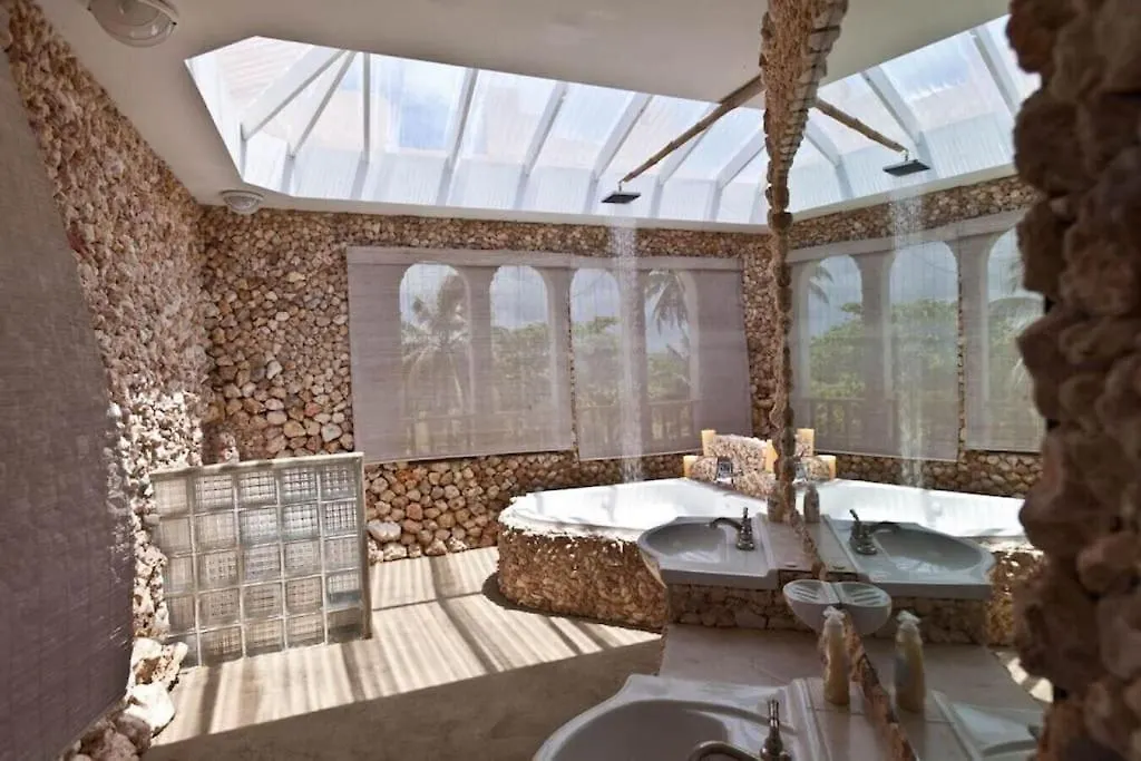 Вилла Perfect For Destination Weddings & Family Vacations! Аресибо 0*,  Пуэрто-Рико